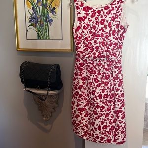 Carolina Herrera size 4 -Signature white dress with red poppy print